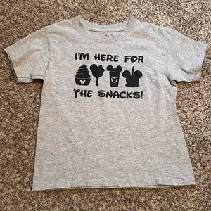 Kids Gray “I’m Here for the Snacks” Disney Themed shirt, size XS